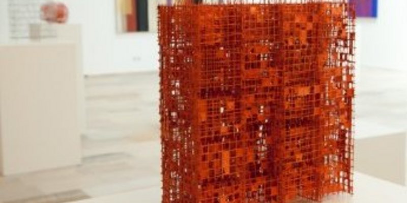 Abstraktes Kunstwerk: Acryl (rotbraun) auf Stahl